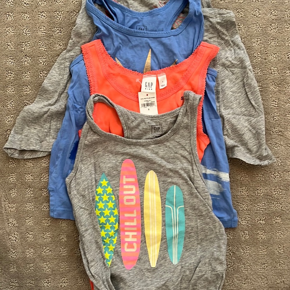 Gap tanks girls size xs & s